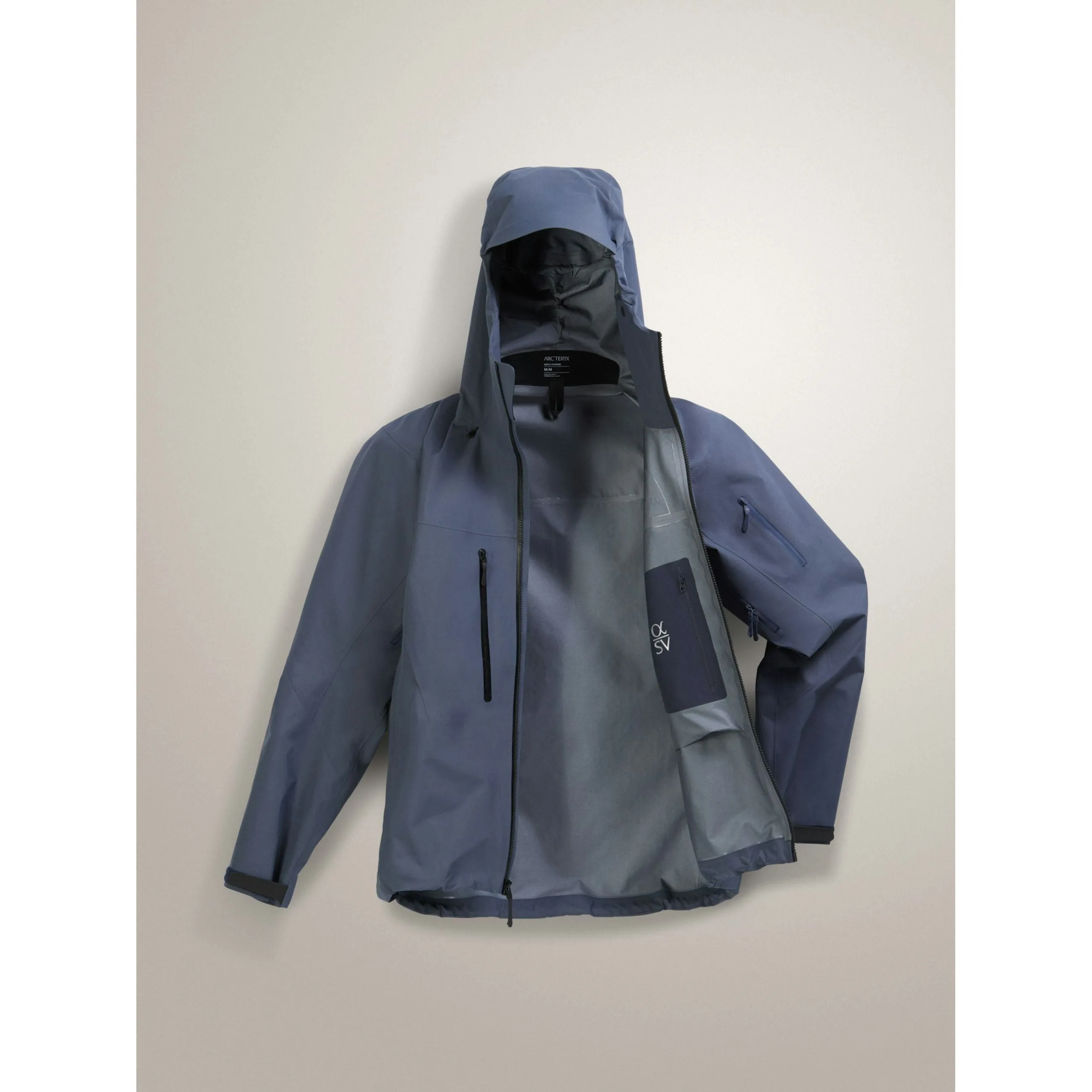 Arc'teryx  Men's Alpha SV Jacket