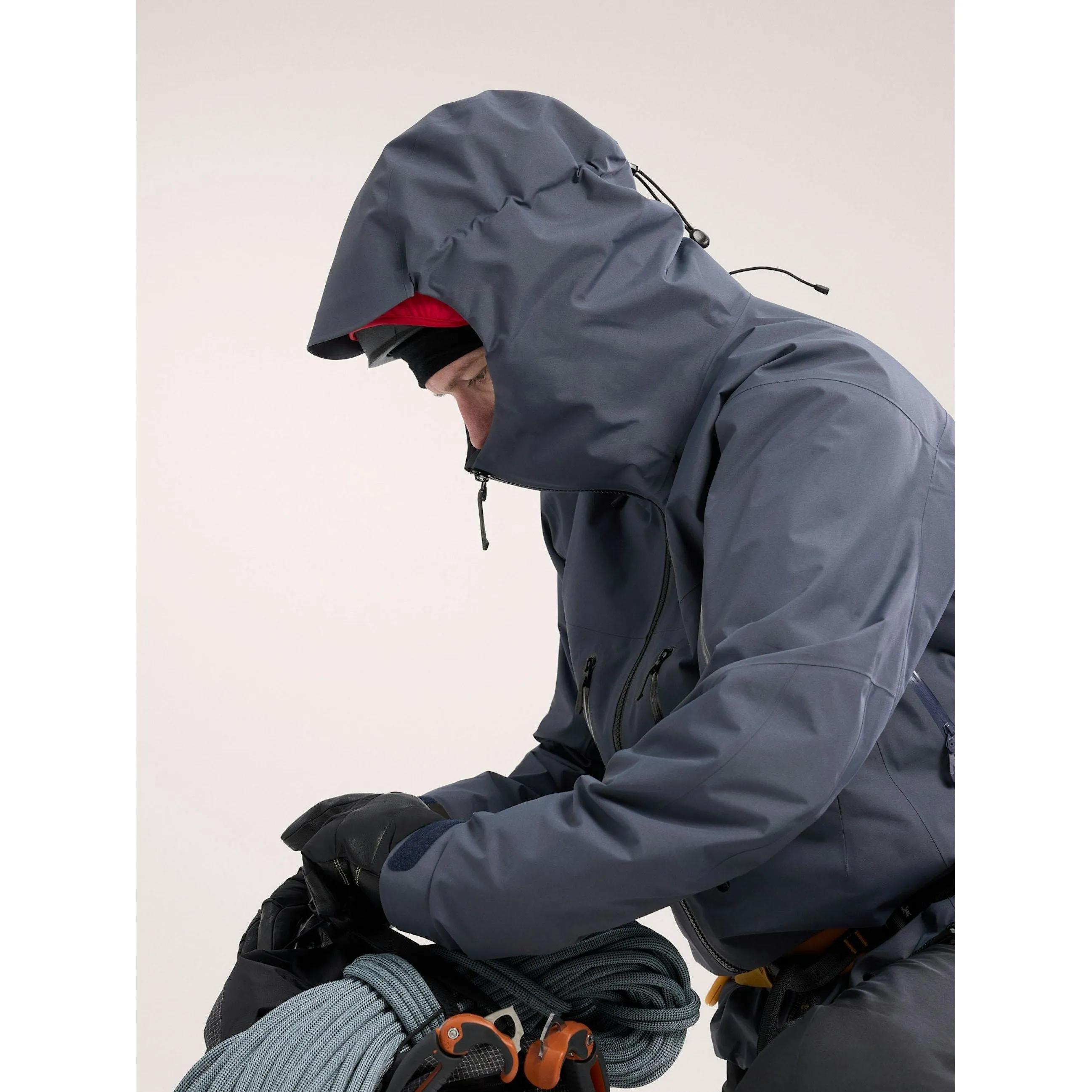 Arc'teryx  Men's Alpha SV Jacket