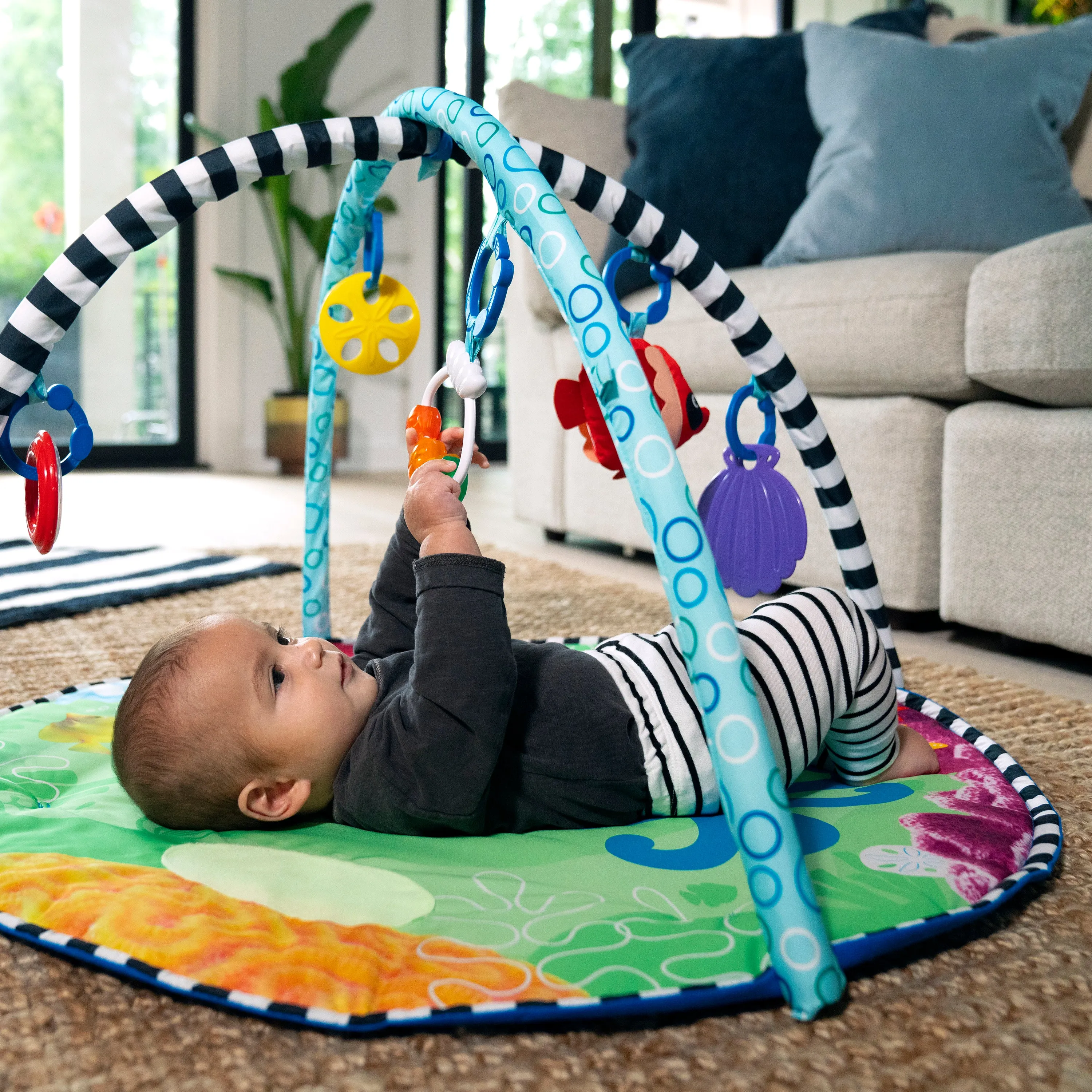 Baby Einstein Baby Einstein Sea Floor Explorers Tummy Time Water Play Mat