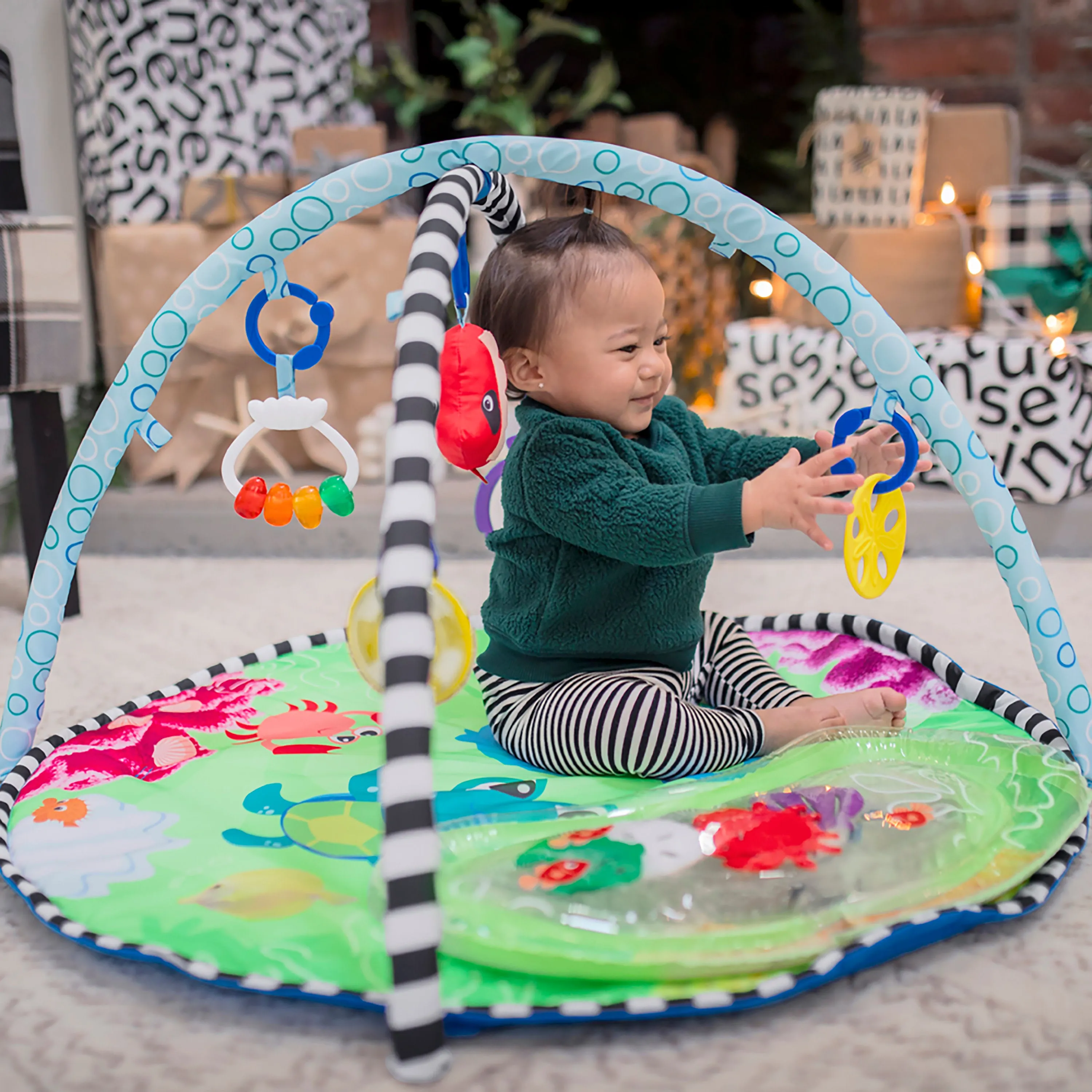 Baby Einstein Baby Einstein Sea Floor Explorers Tummy Time Water Play Mat