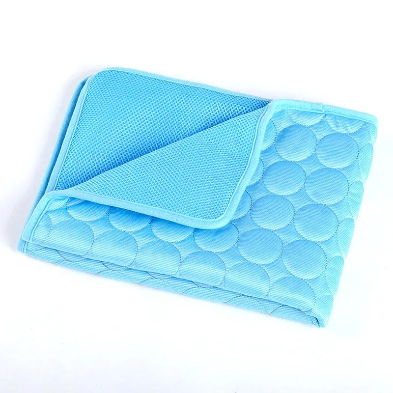 Summer Pet Cooling Mat Breathable Ice Blanket for Dogs Cats Pets Sleep Cold Bed Washable Ice Silk Pads Cushion Pet Accessories